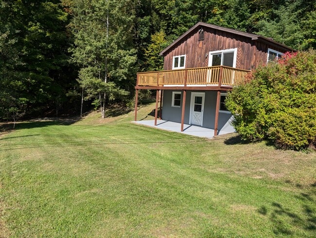 Side of house - 37 Sangamon Rd