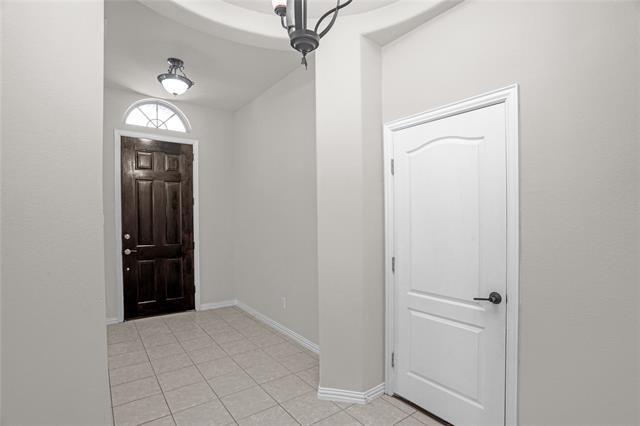 Photo - 5728 Fox Chase Ln