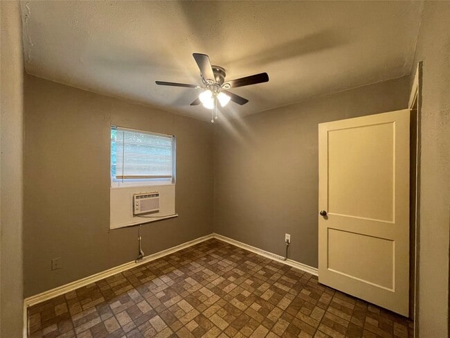 Photo - 5314 Dewberry St