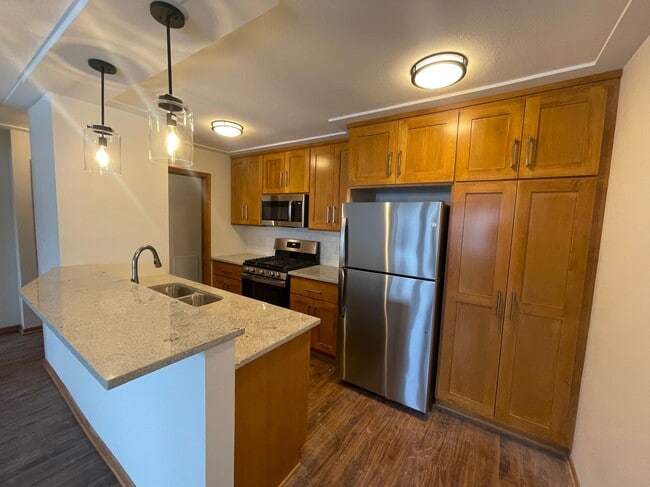 Photo - Bryant Ave Apartments