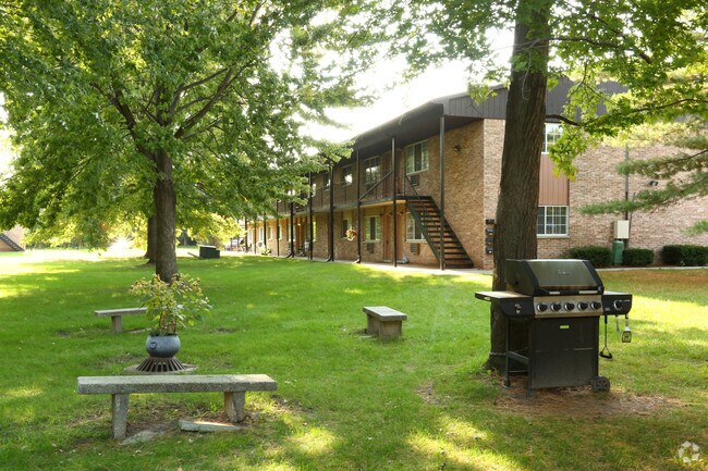 Madison Woods West - Madison Woods West Apartments