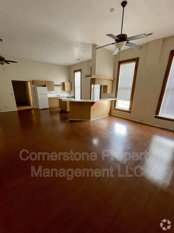 Building Photo - 202 1/2 South Main Street - 4 Rental
