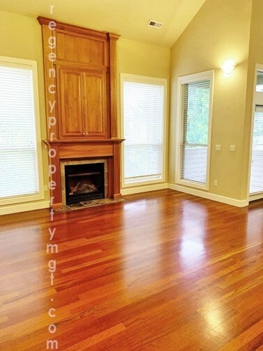 Photo - Entertainers dream! Spacious 4 bedroom hom...