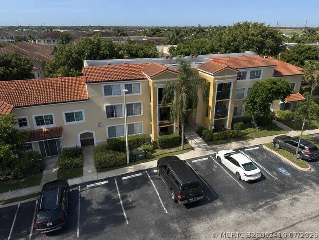 Building Photo - 103 Yacht Club Way Unit 208