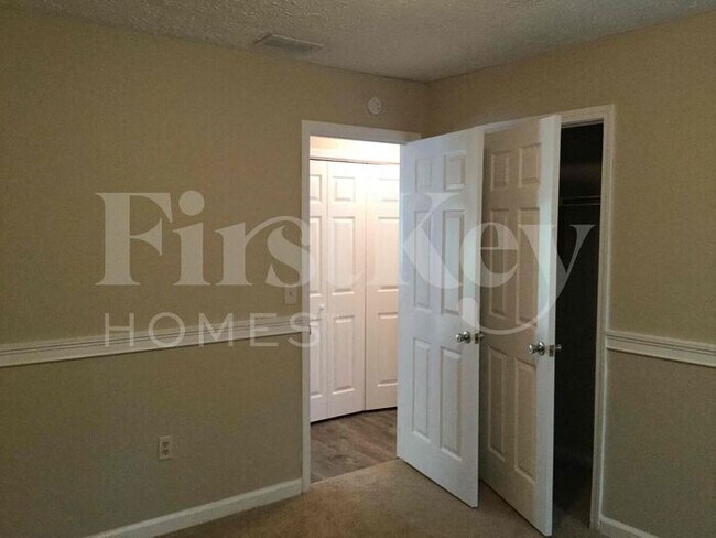 Photo - 470 Cowan Rd Casa