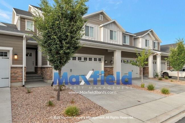 Photo - Immaculate 3BD, 3 BA, 2GA Draper townhome with super fast fiber internet