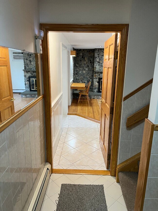Photo - 675 Central St Unidad #1