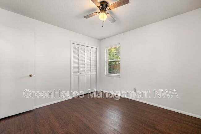 Photo - 805 Carson Dr