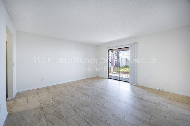 Photo - 5533 Decatur St