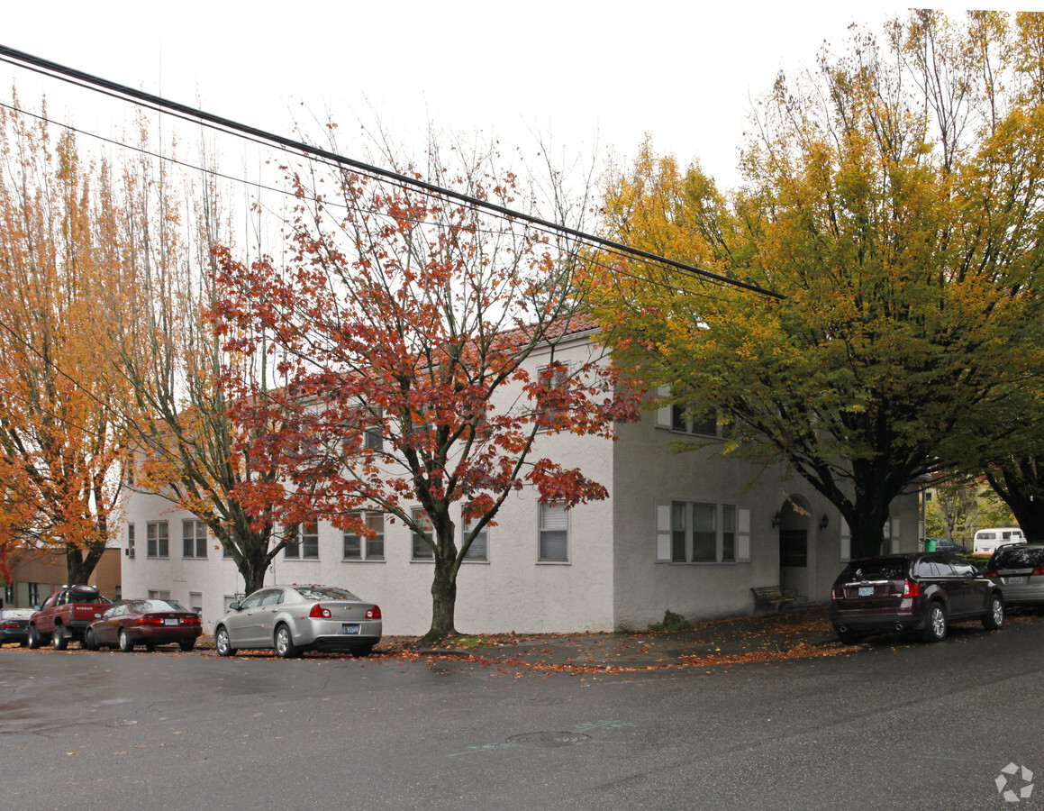 Mission Rose Apartments - Mission Rose Apartments