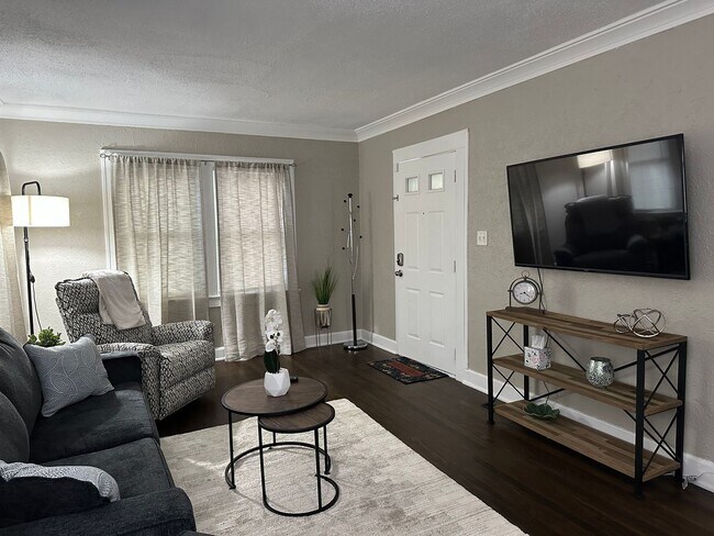 Photo - 2 Bedroom Home With 1 Car Garage