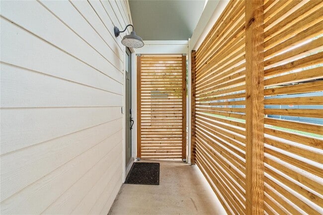 Photo - 1806 Garden St