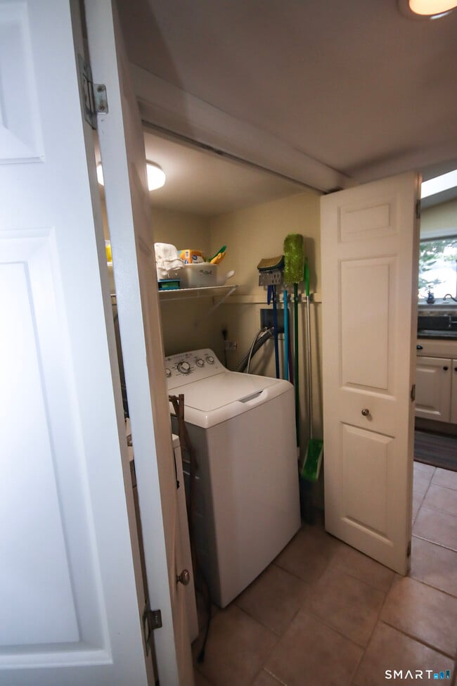 Photo - 23 Saunders Dr