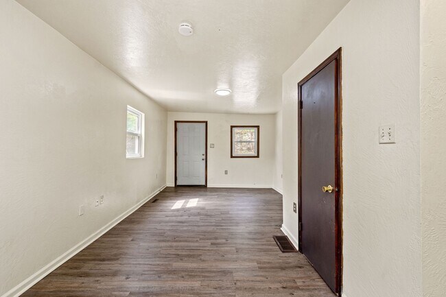 Photo - 17-18 Walther Street Unidad 18 Walther