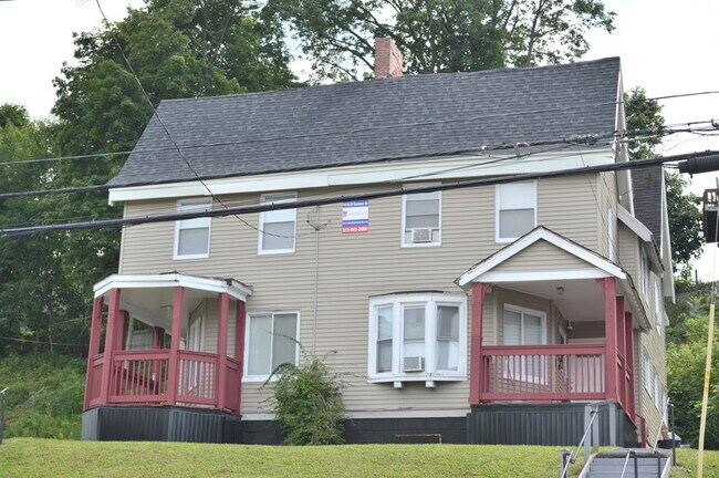 Building Photo - 1418 E Genesee St