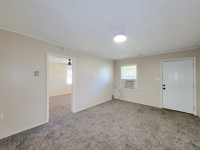 Photo - 1107 Milam St