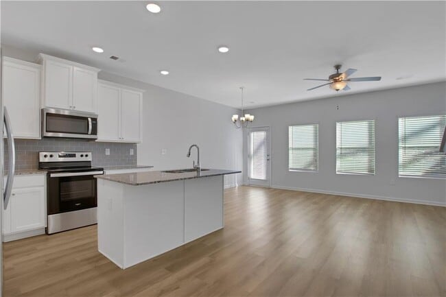 Photo - 102 Jaxton St