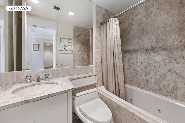 Photo - 100 United Nations Plaza