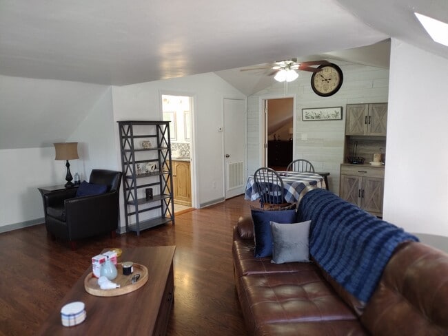 Photo - 2328 Cedar Ln Unit Second floor