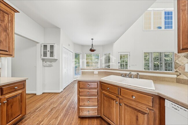 4030 Belle Meade Cir