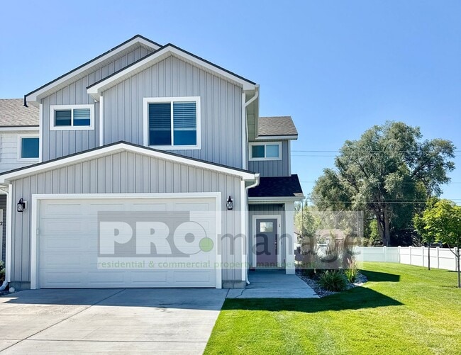 New Townhome - 3 bed, 2.5 bath, 2 car garage - New Townhome - 3 bed, 2.5 bath, 2 car garage