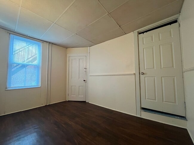 Photo - 633 Manor St Unit 4
