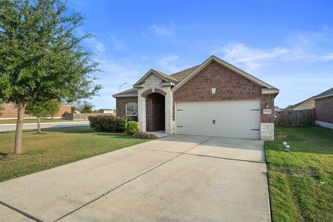 Photo - 19717 Per Lange Pass