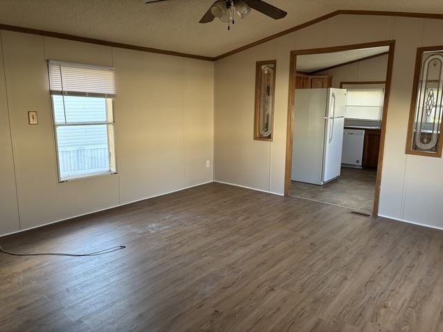 Photo - 848 Birchwood Dr