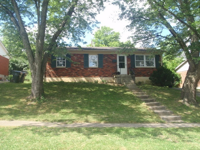 Nice 3 Bedroom Family Home! W/D Hookups, Off-Street Parking, Section 8 and Pets Ok! - Nice 3 Bedroom Family Home! W/D Hookups, Off-Street Parking, Section 8 and Pets Ok!