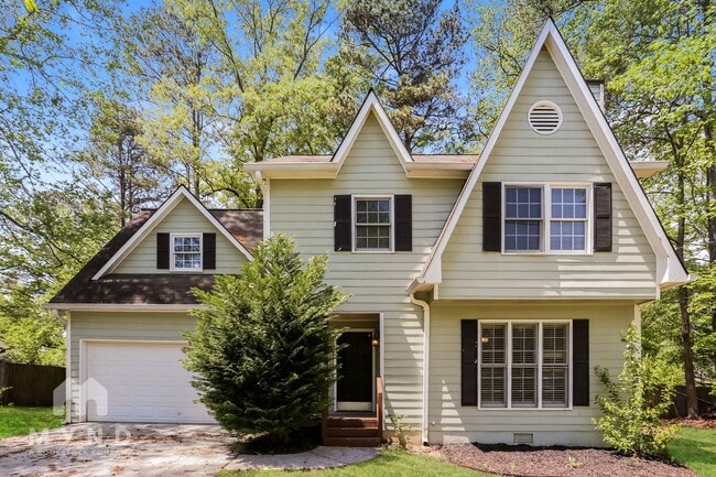 Photo - 2574 Overlake Dr