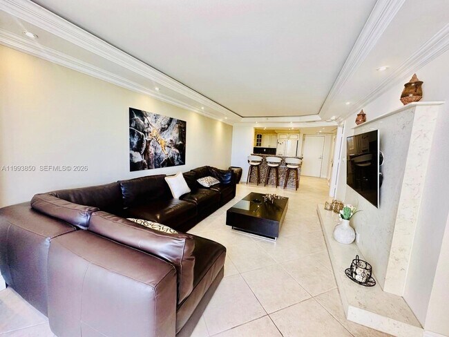 Photo - 2555 Collins Ave Unit 704