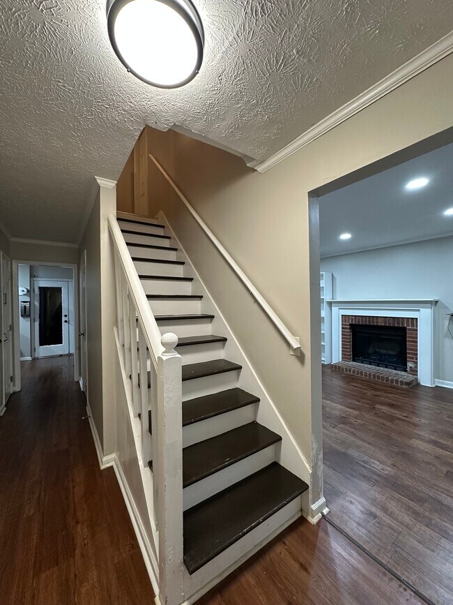 Photo - 1426 Riverline Trail