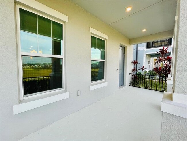 Photo - 1775 White Feather Lp