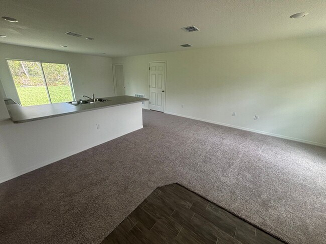 Photo - 3/2 open living and kitchen