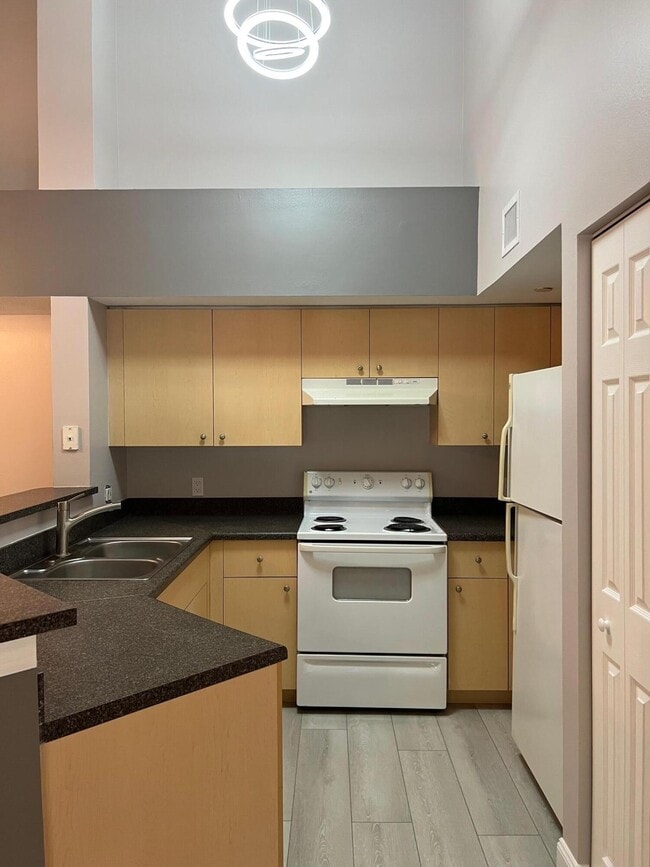 Photo - 4220 San Marino Blvd Unit 201