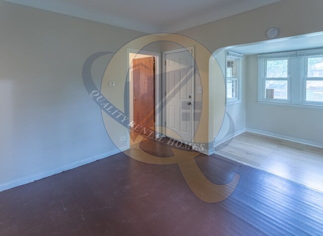 635 Simcoe Ave