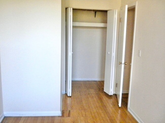 Photo - 2323 N Kedzie Blvd