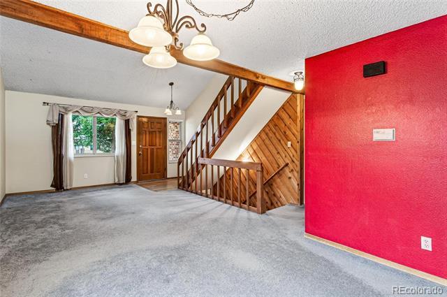 Photo - 631 Devinney Ct