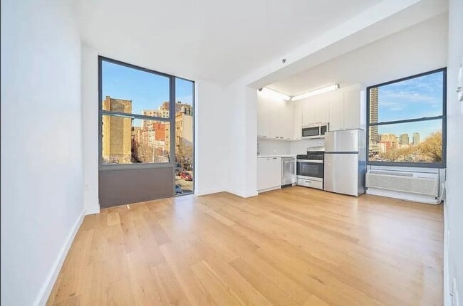 Building Photo - 2 bedroom in New York NY 10035 Unit 7A Rental