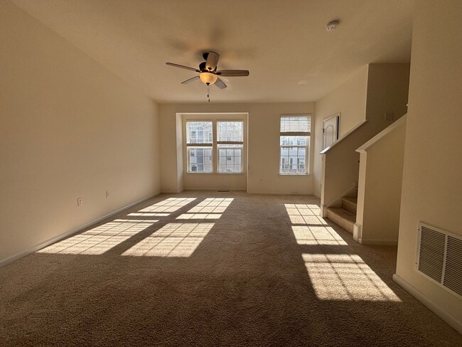 Photo - 143 Inlet St