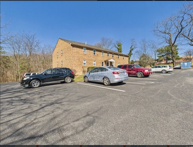 Photo - 2407 Bare St.