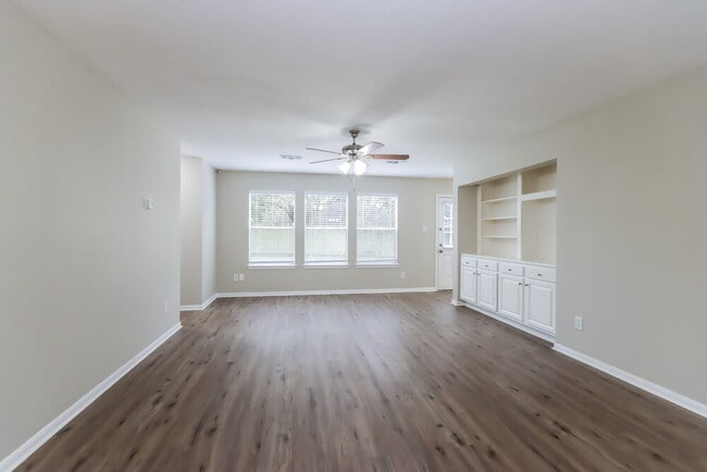 31107 Perlican Dr
