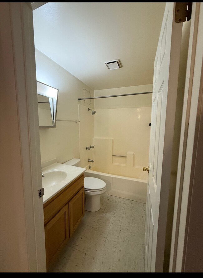 181 Main St Unit 2