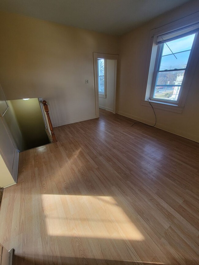 Photo - 3 N High St Unit 2