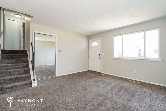 Photo - 2710 Moundcrest St