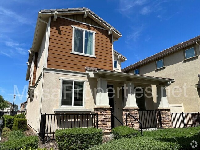 Building Photo - 653 S Clementine Ln Rental