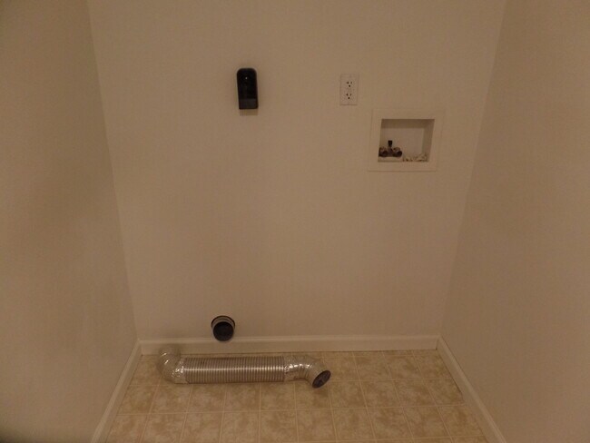 Photo - HERM 5505 Unit 5505 (B4 294-296)