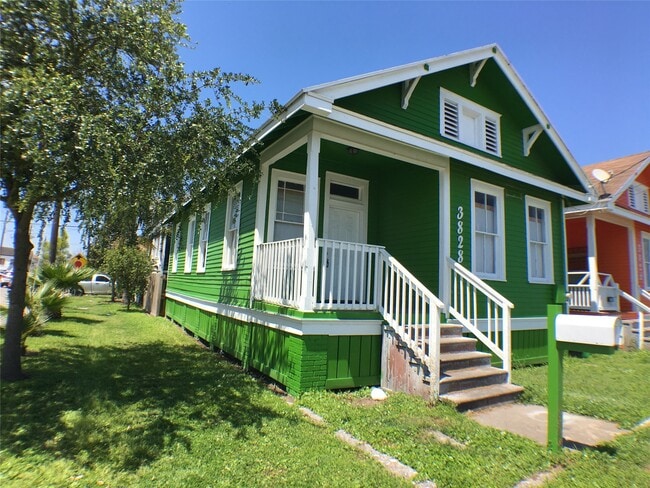 Photo - 3828 Avenue M 1/2