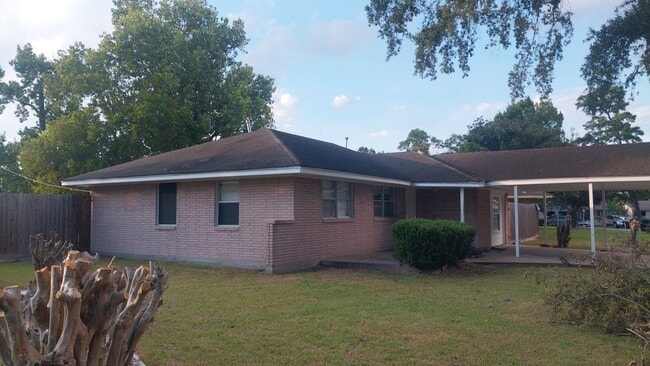 7313 Gore Dr