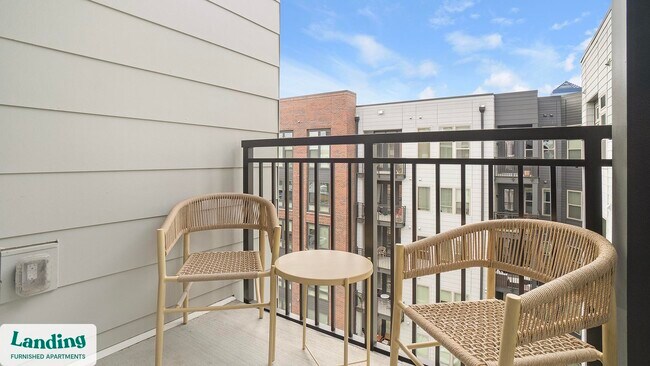 Photo - 545 Foster St Unidad 628